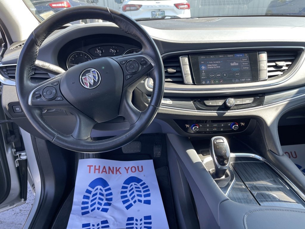 Used 2021 Buick Enclave Essence image 14