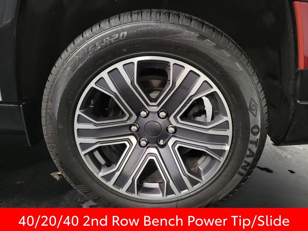 Used 2024 Jeep Wagoneer L Series II w/ Flexible Seating Group AWD/4WD image 10