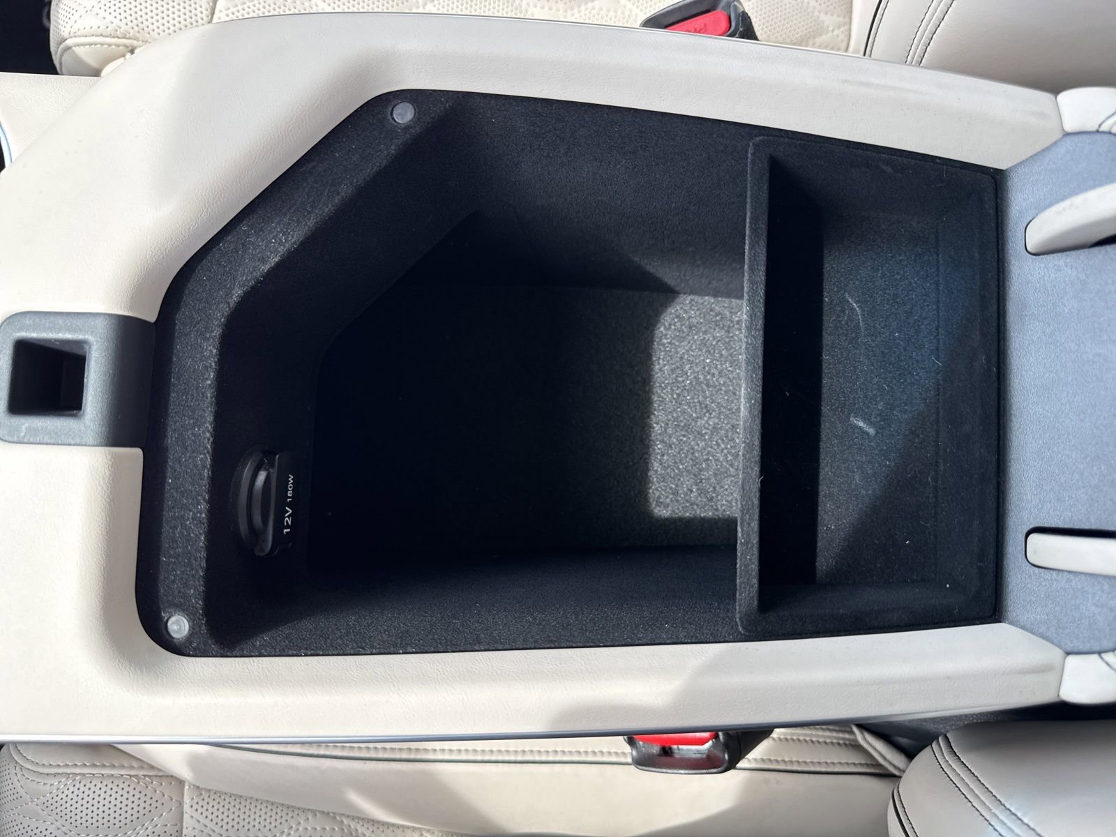 Used 2024 Genesis GV70 3.5T Sport w/ Sport Prestige Package image 28