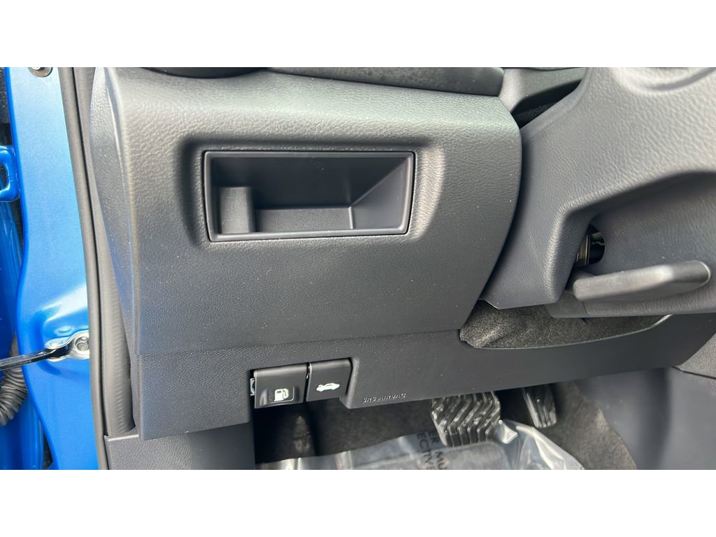 Used 2024 Nissan Versa SR image 23