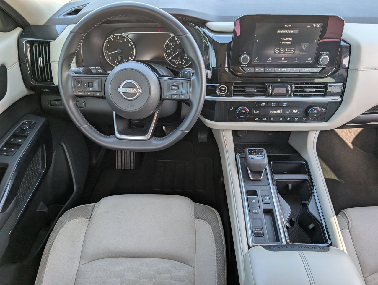 Used 2023 Nissan Pathfinder SV FWD image 10