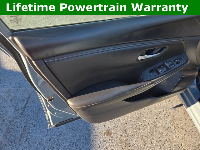 Used 2024 Nissan Sentra SV image 21