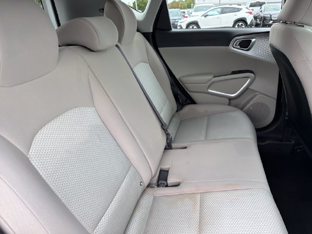 Used 2021 Kia Soul LX FWD image 28