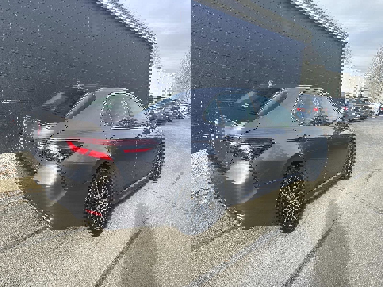 Used 2023 Toyota Camry SE w/ Cold Weather Package image 2