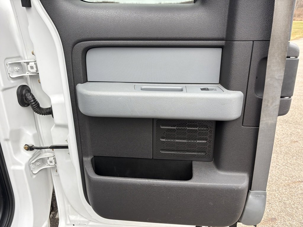 Used 2012 Ford F150 XLT w/ XLT Chrome Pkg image 20