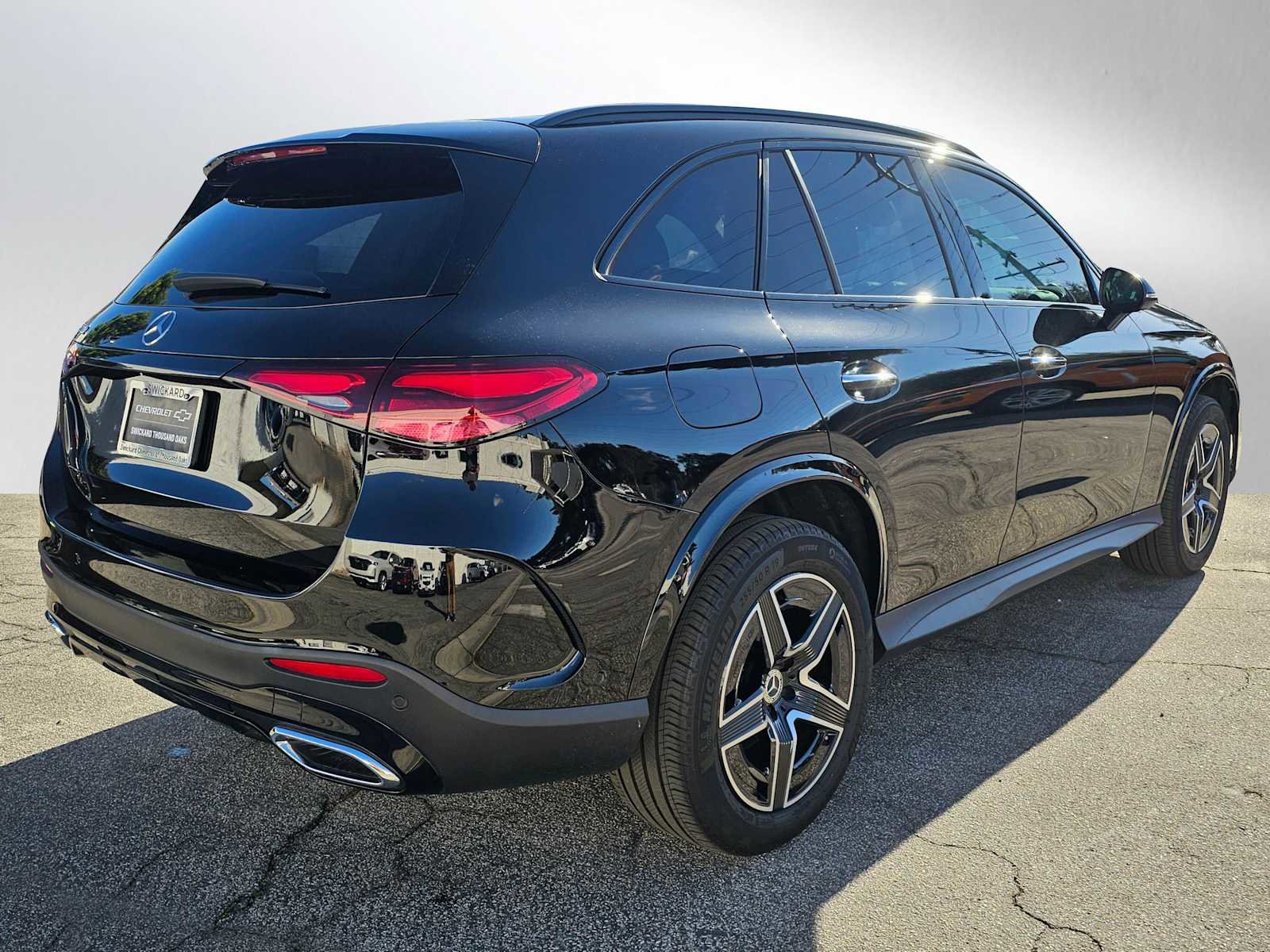 Used 2025 Mercedes-Benz GLC 300 image 3