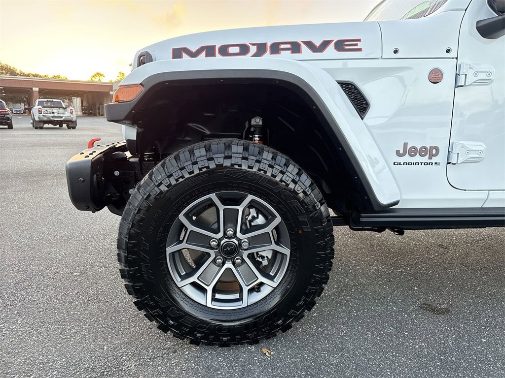 New 2025 Jeep Gladiator Mojave w/ Steel Bumper Group image 10