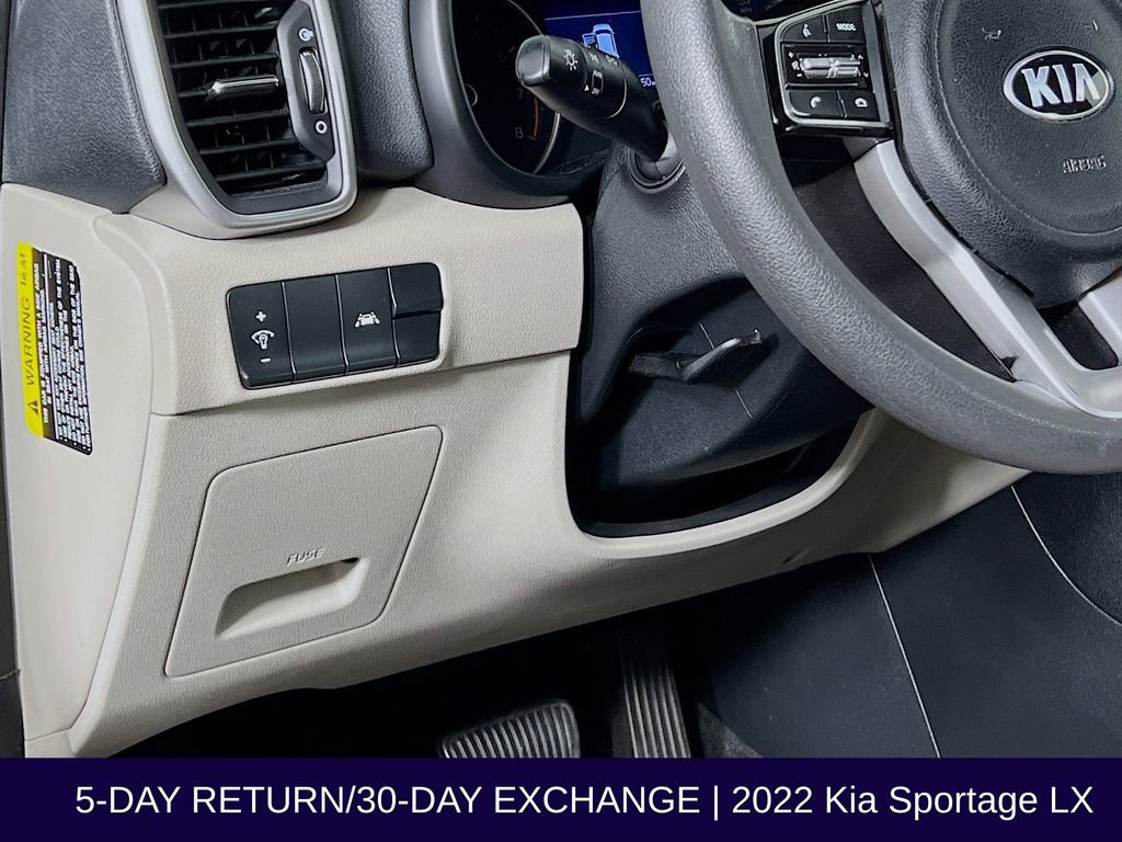Used 2022 Kia Sportage LX image 12