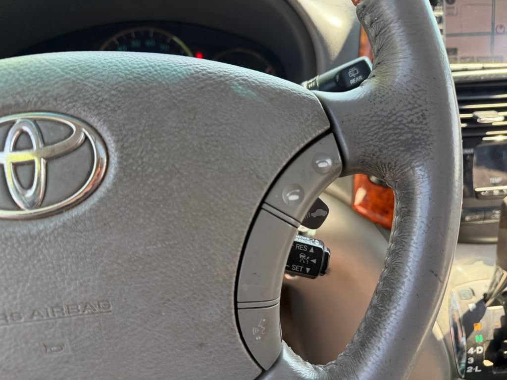 Used 2008 Toyota Sienna XLE FWD image 18