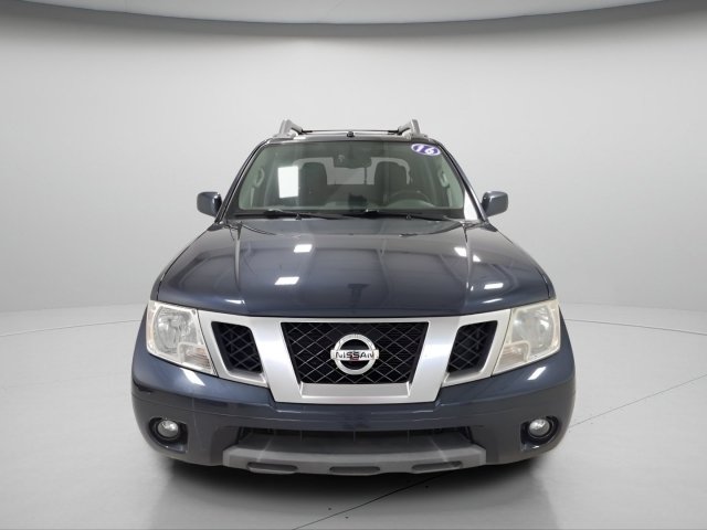 Used 2016 Nissan Frontier PRO-4X AWD/4WD image 2