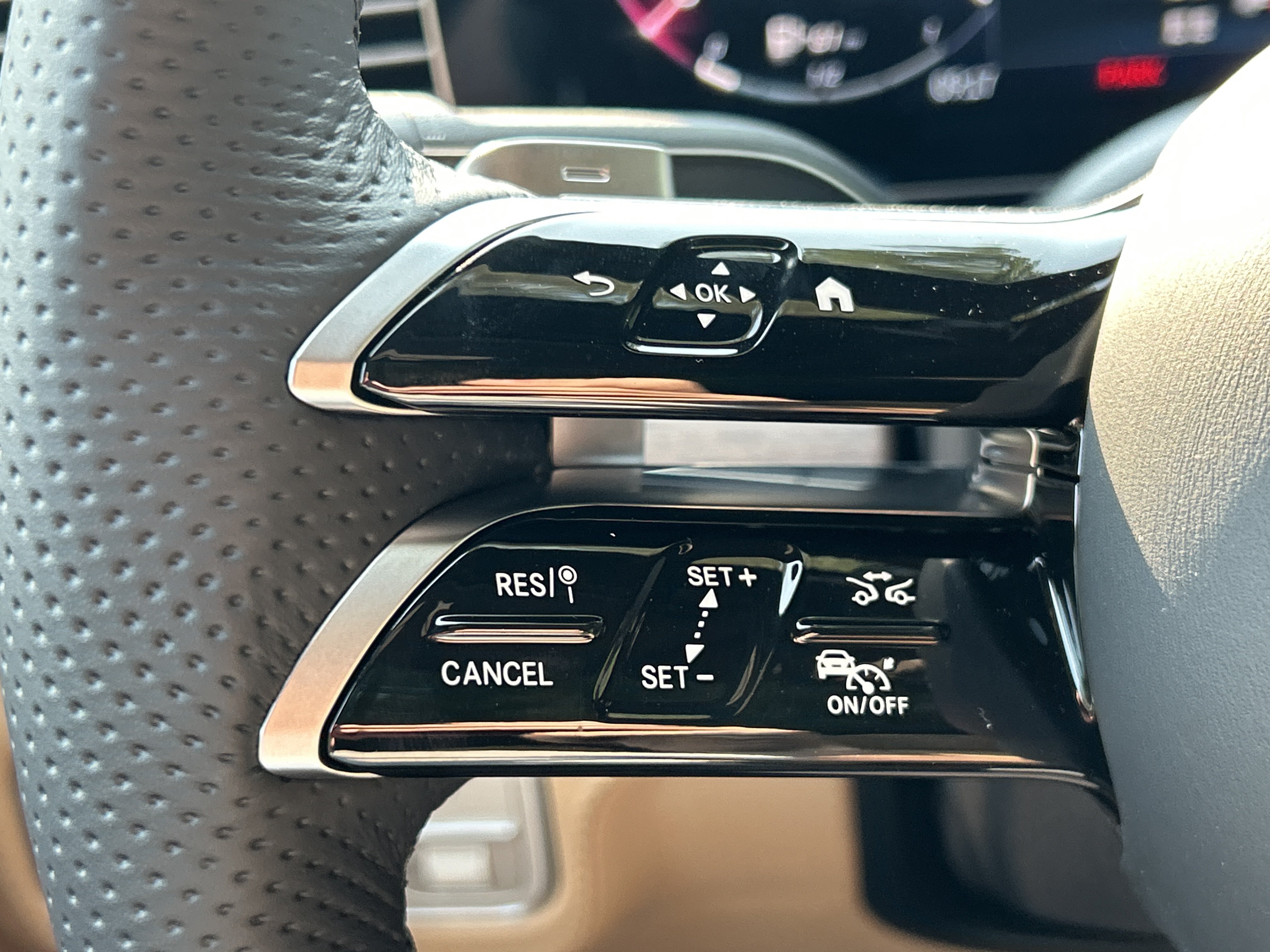 New 2026 Mercedes-Benz GLS 580 4MATIC image 26