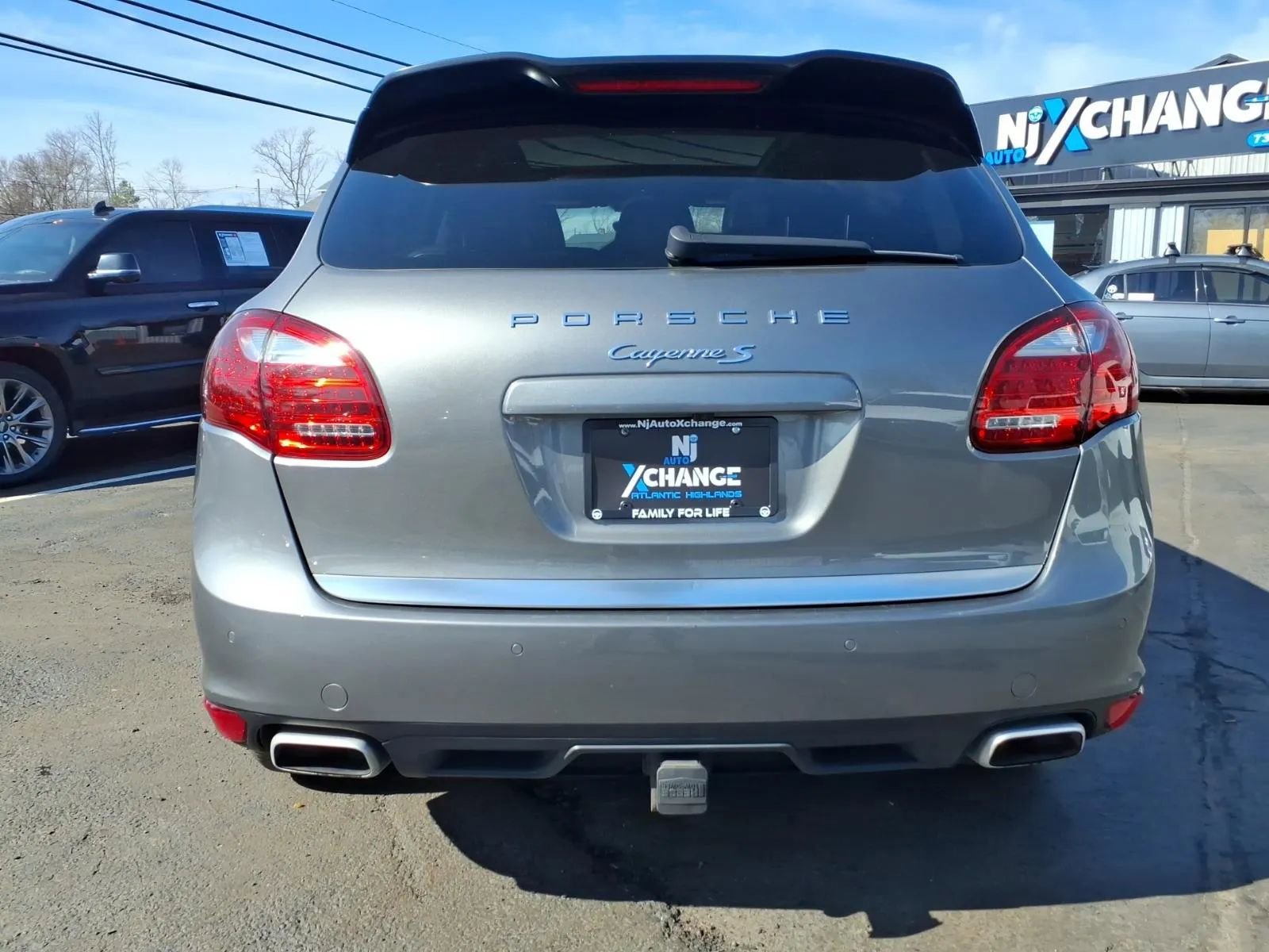 Used 2014 Porsche Cayenne S AWD/4WD image 4