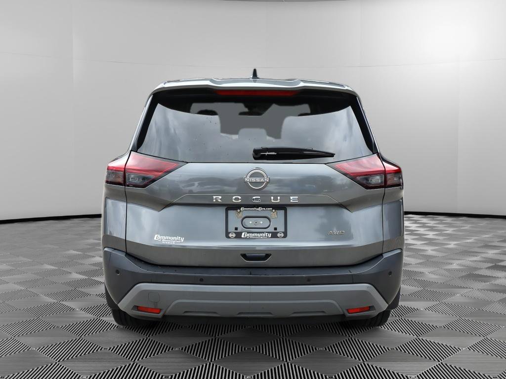 Used 2023 Nissan Rogue S image 9