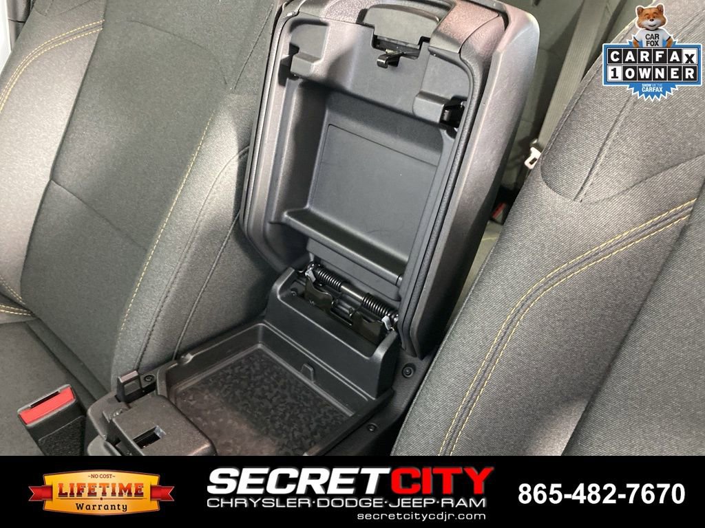 Used 2024 Jeep Wrangler Unlimited AWD/4WD image 24