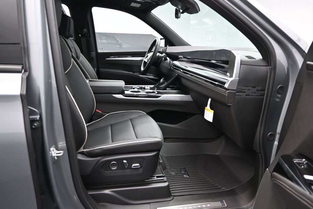 New 2026 Cadillac Escalade Sport w/ LPO, ONYX Package AWD/4WD image 22