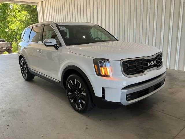 Used 2024 Kia Telluride SX w/ Towing Package FWD image 29