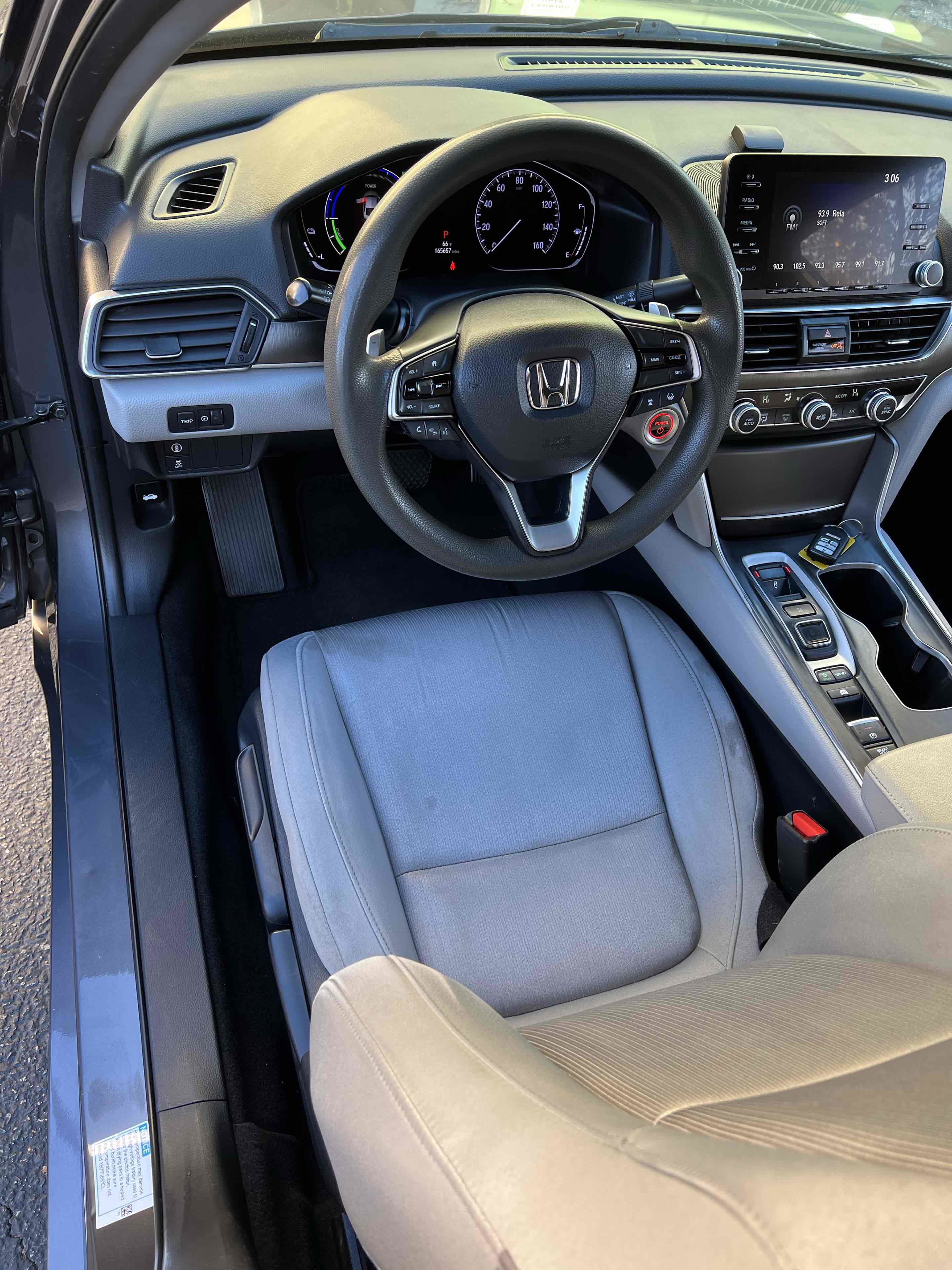 Used 2019 Honda Accord Hybrid image 27