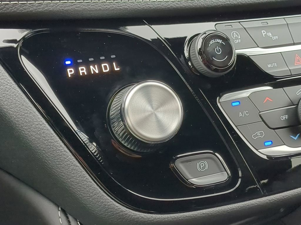 New 2026 Chrysler Pacifica Limited w/ S Appearance Package image 25