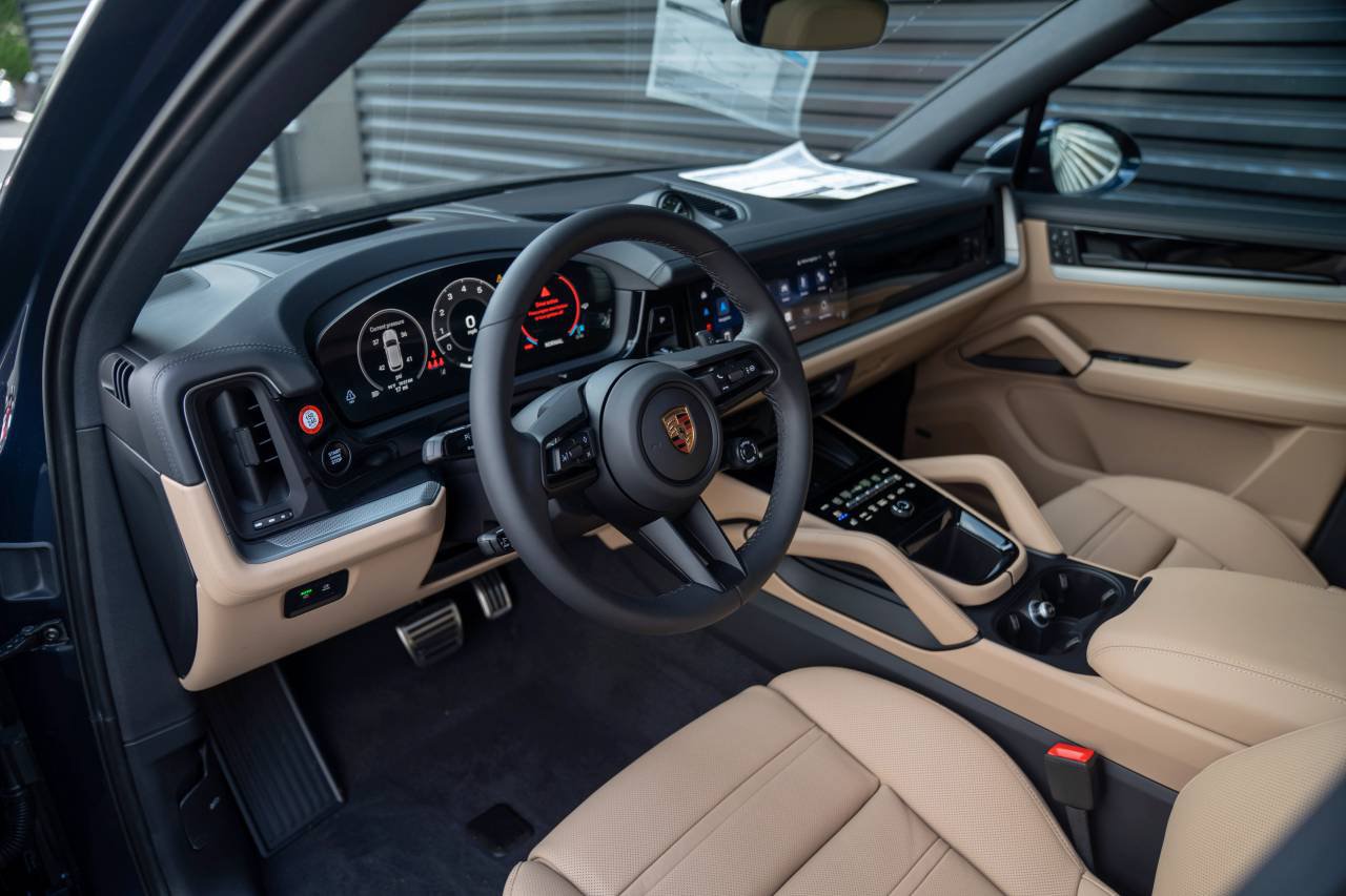 New 2026 Porsche Cayenne S AWD/4WD image 4