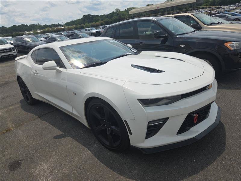 Used 2016 Chevrolet Camaro SS RWD image 3