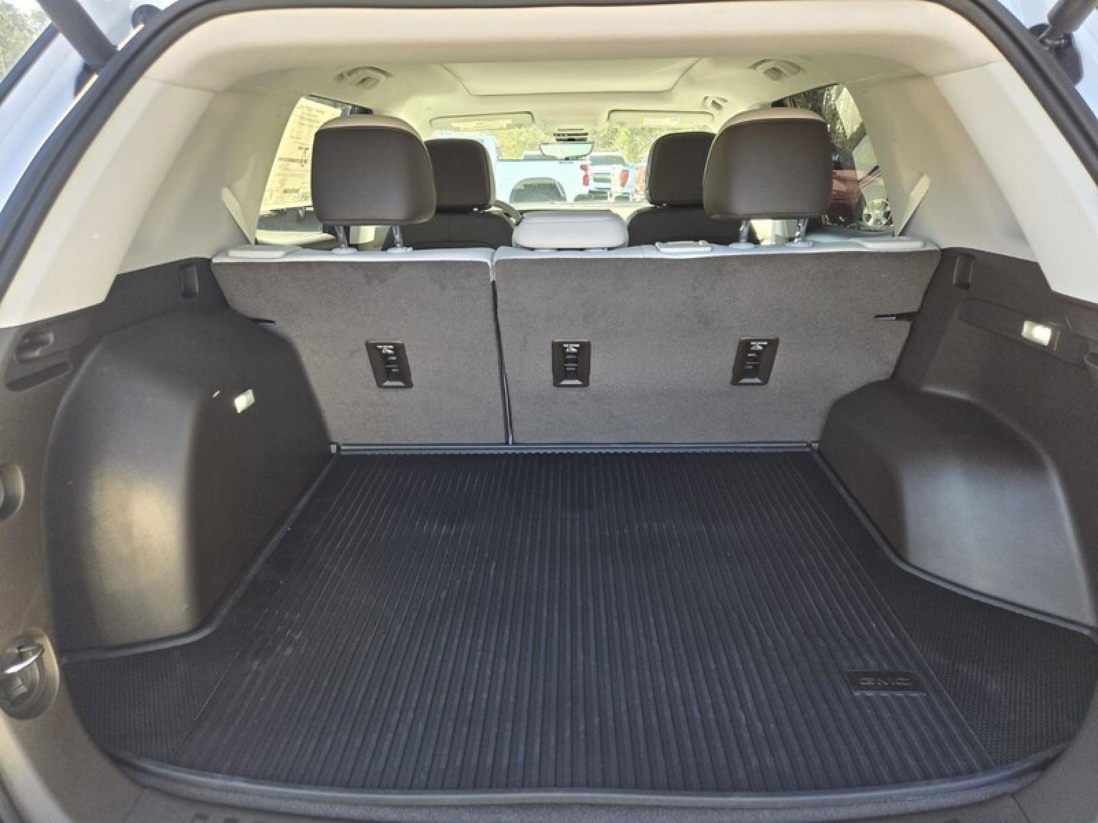 New 2026 GMC Terrain Denali w/ LPO, Floor Liner Package image 7