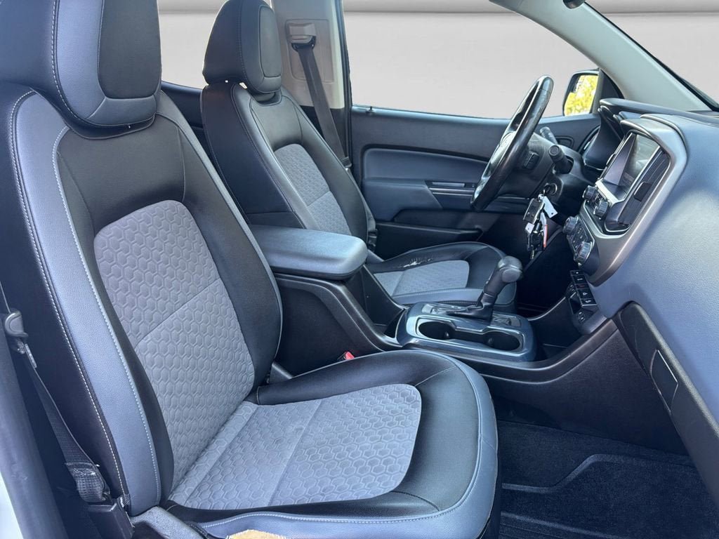 Used 2016 Chevrolet Colorado Z71 AWD/4WD image 15