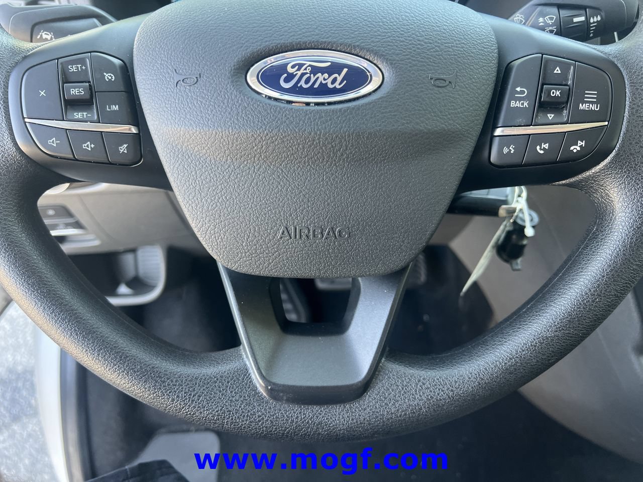Used 2025 Ford Transit 350 XLT RWD image 10