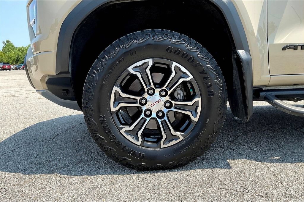 Used 2023 GMC Canyon AT4 w/ LPO, Skid Plate Package AWD/4WD image 30