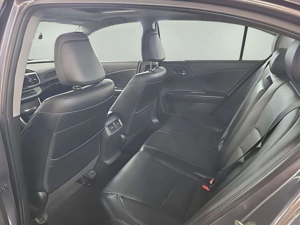 Used 2015 Honda Accord EX-L image 16