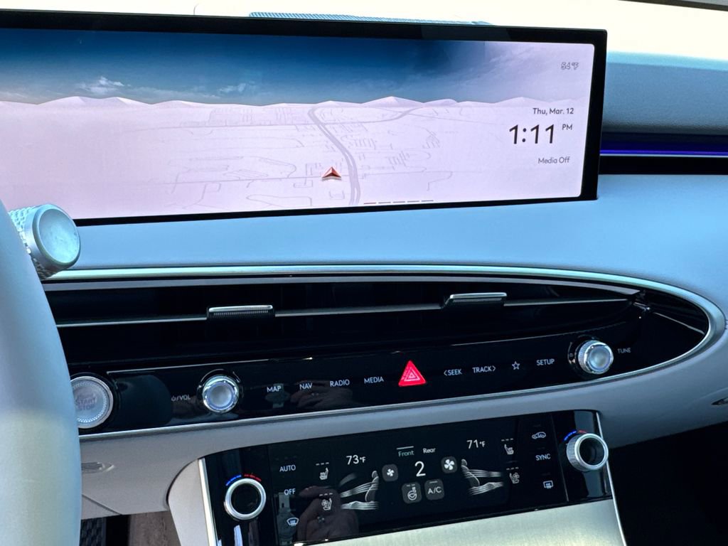 Used 2026 Genesis GV70 2.5T Advanced image 28