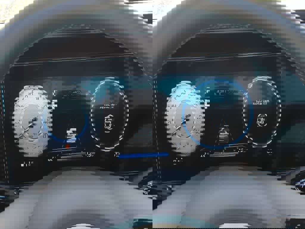 New 2026 Hyundai Elantra Limited image 35