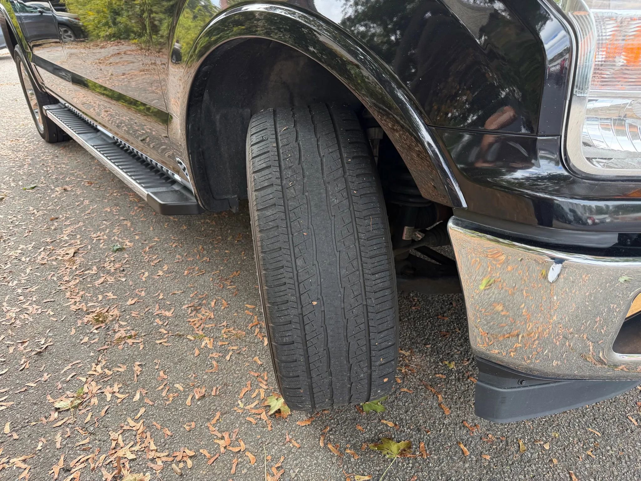 Used 2019 Ford F150 Lariat image 4