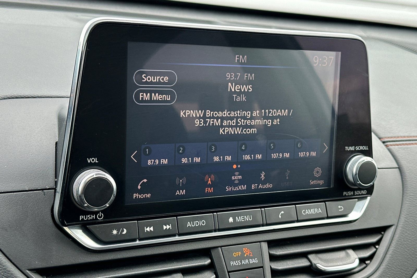 Used 2020 Nissan Altima 2.5 SR w/ Premium Package image 18