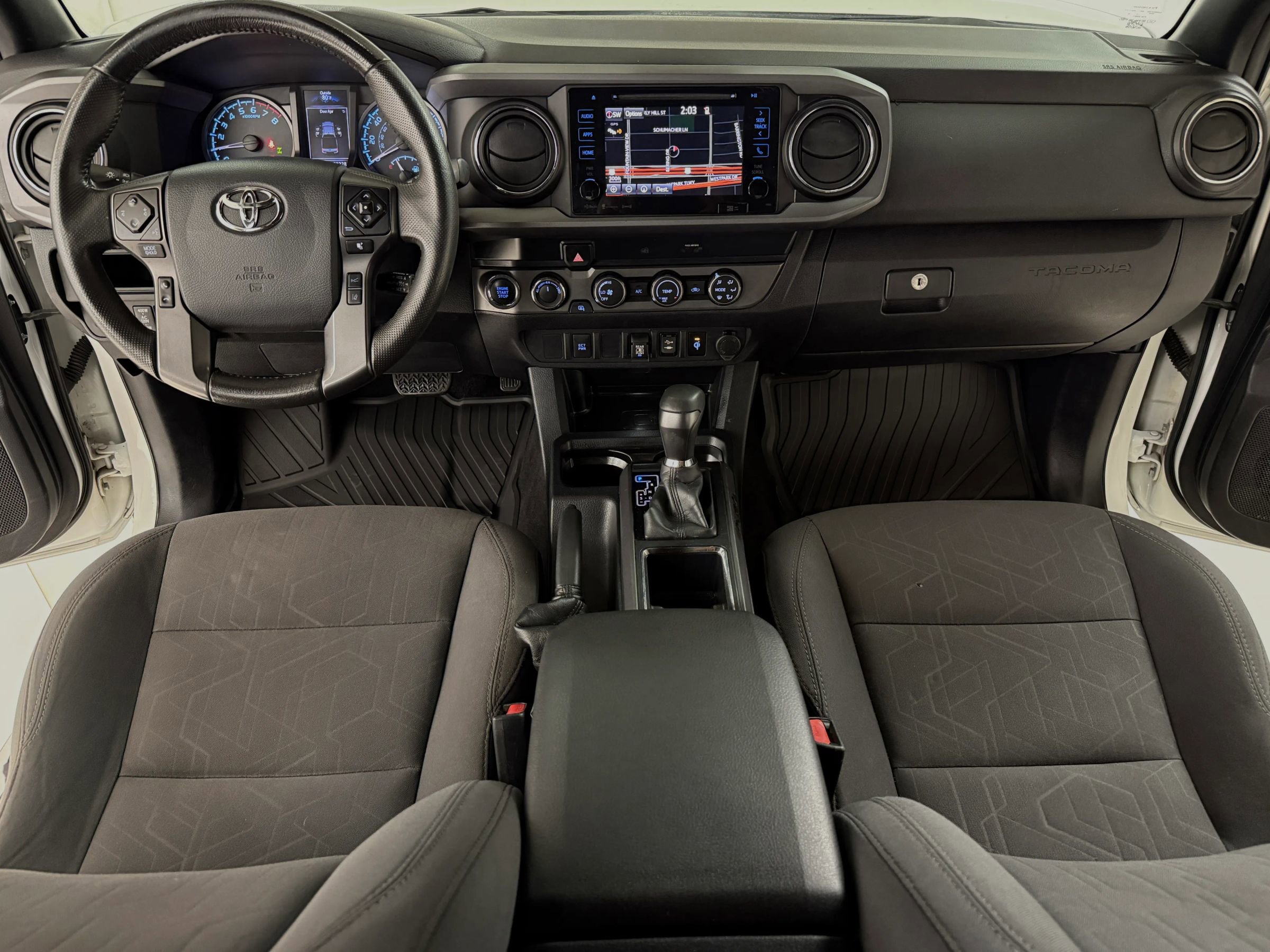 Used 2019 Toyota Tacoma TRD Sport image 2