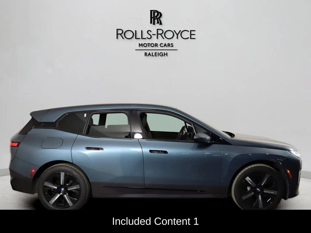 Used 2023 BMW iX xDrive50 AWD/4WD image 4