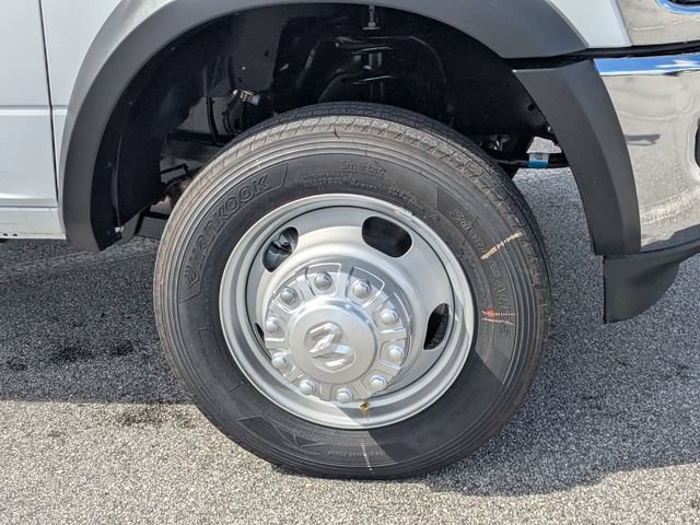 New 2026 RAM 5500 Tradesman AWD/4WD image 11