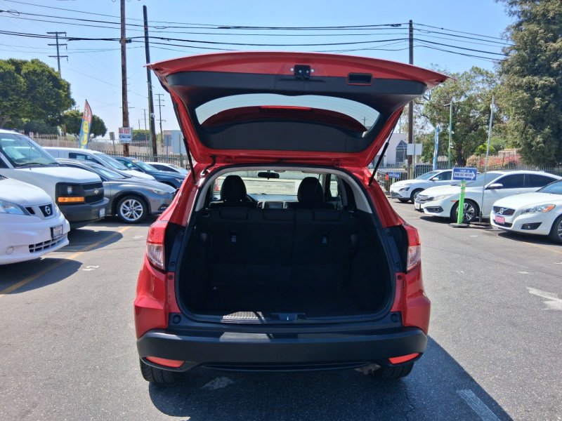 Used 2017 Honda HR-V EX image 8
