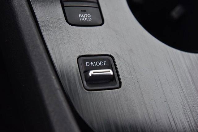 Certified 2023 Nissan Rogue SV image 17