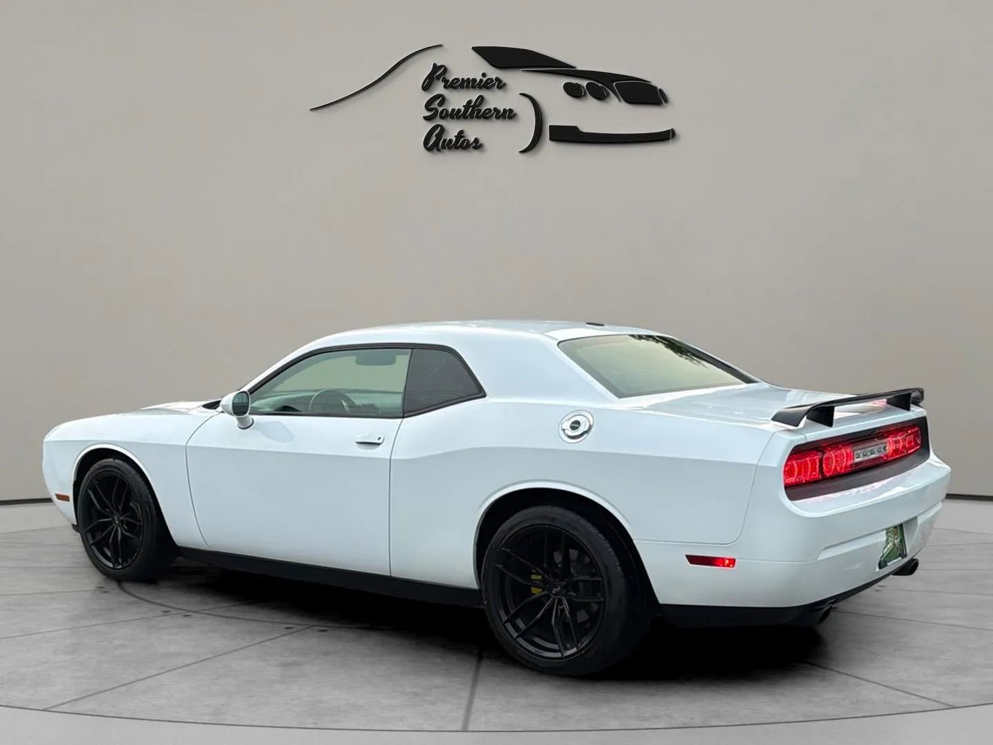 Used 2012 Dodge Challenger SXT Plus image 4