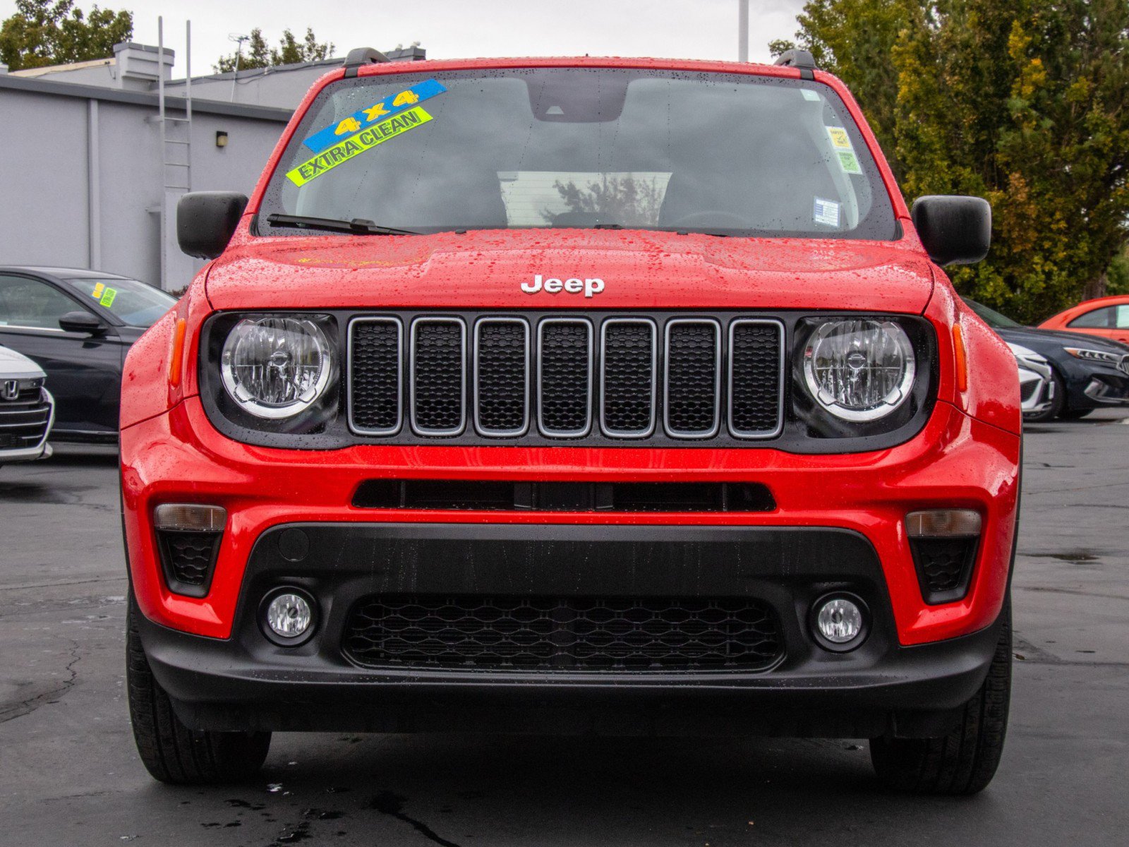 Used 2023 Jeep Renegade Latitude w/ Premium Group image 2