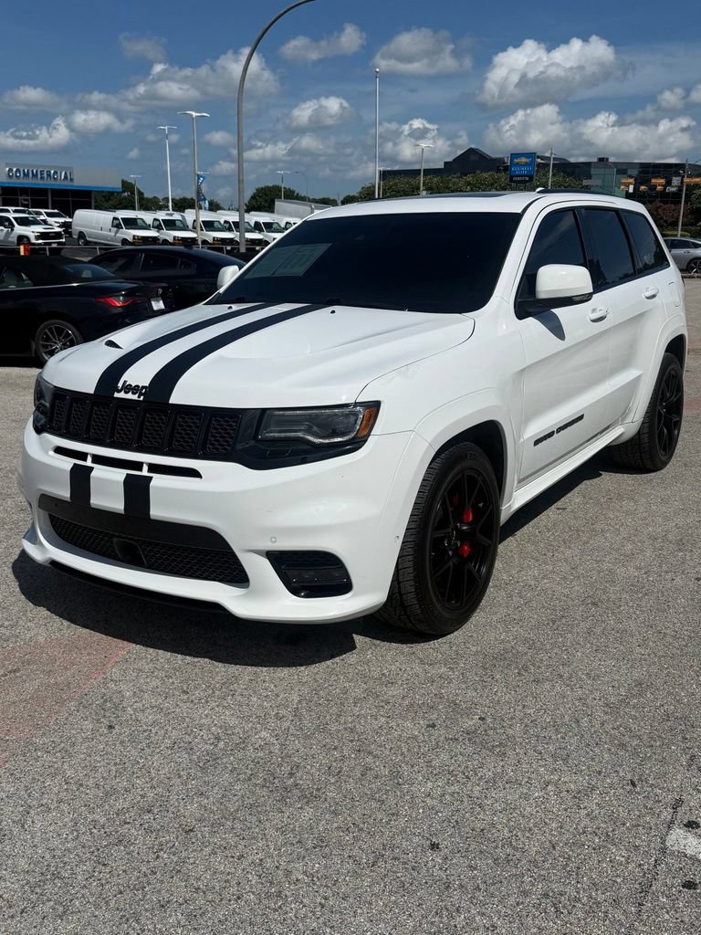 Used 2021 Jeep Grand Cherokee SRT w/ Trailer Tow Group IV AWD/4WD image 3