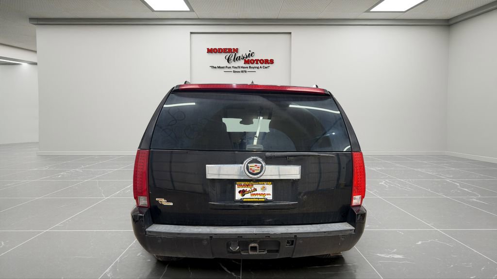 Used 2007 Cadillac Escalade AWD w/ Information Package image 4