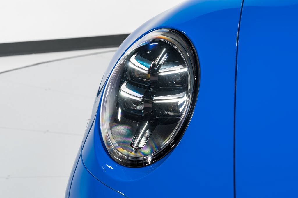 Used 2025 Porsche 911 Carrera RWD image 43