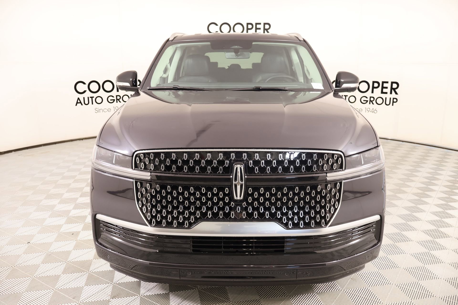 New 2026 Lincoln Navigator Premiere image 9