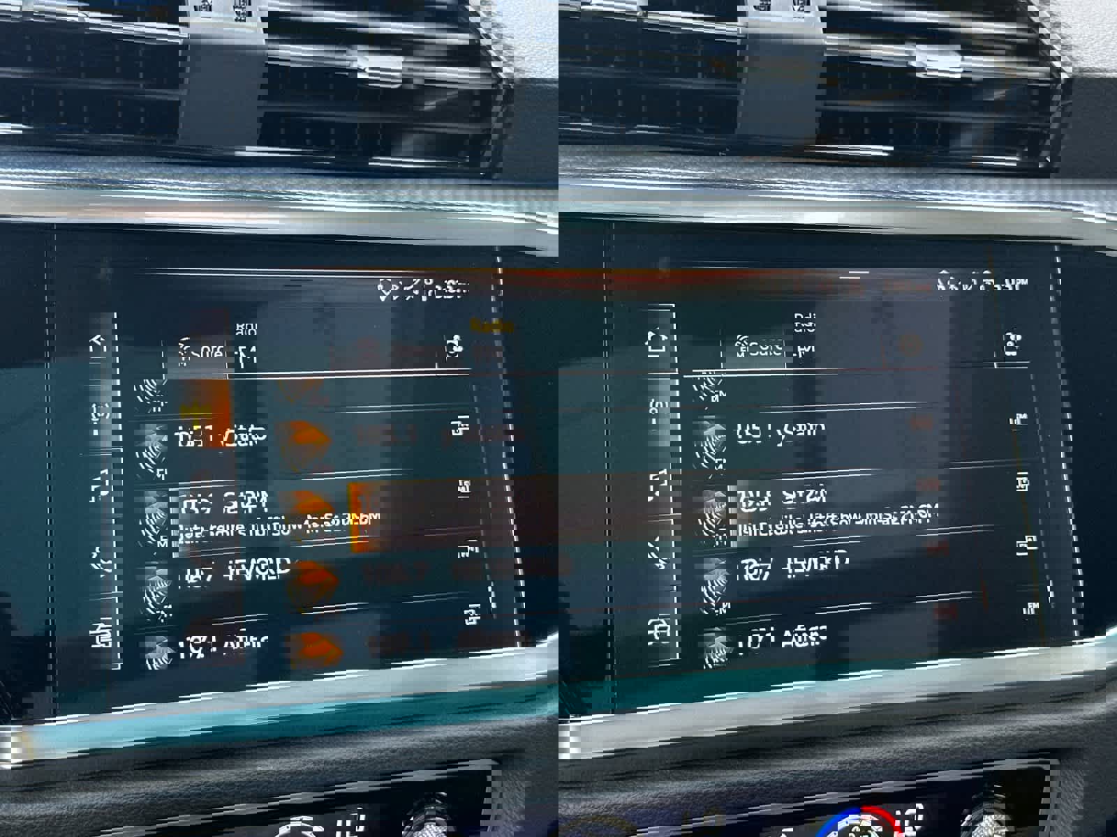 Used 2025 Audi Q3 2.0T Premium w/ Black Optic Sport Package AWD/4WD image 18