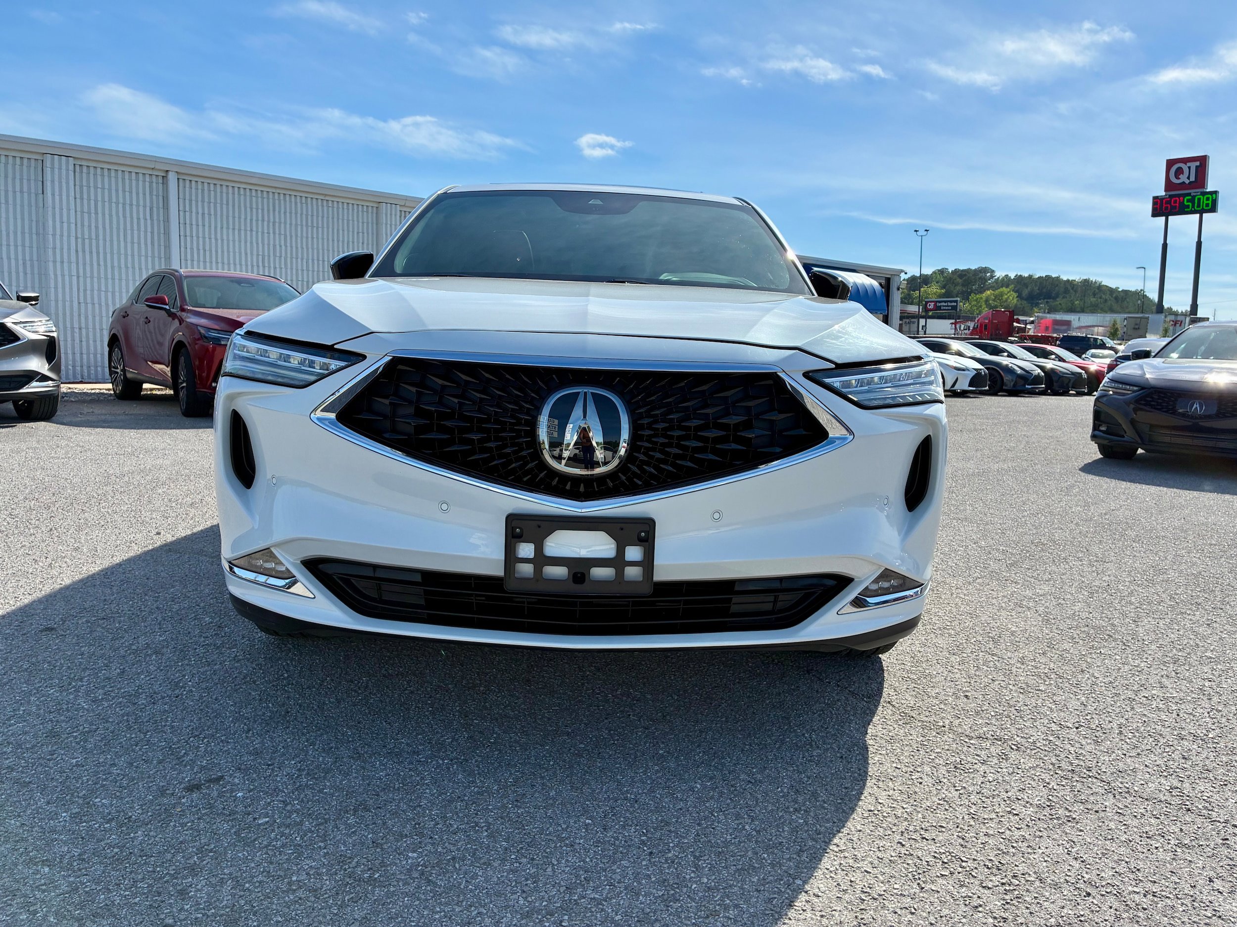 Used 2023 Acura MDX A-Spec AWD/4WD image 2