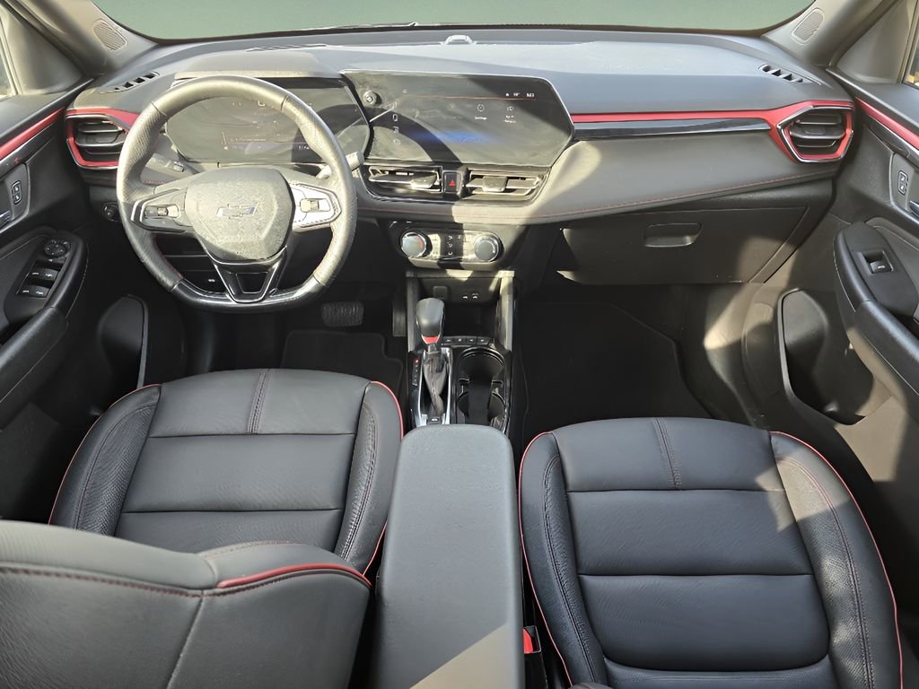 Used 2024 Chevrolet TrailBlazer RS w/ Driver Confidence Package image 23