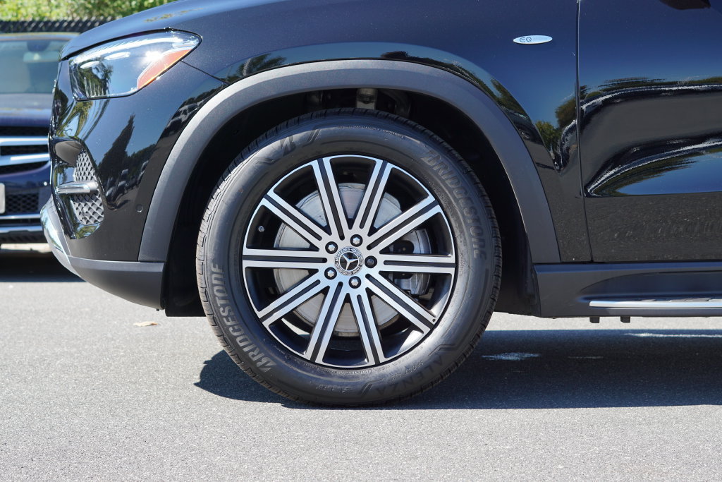 Certified 2025 Mercedes-Benz GLE 450e 4MATIC image 9