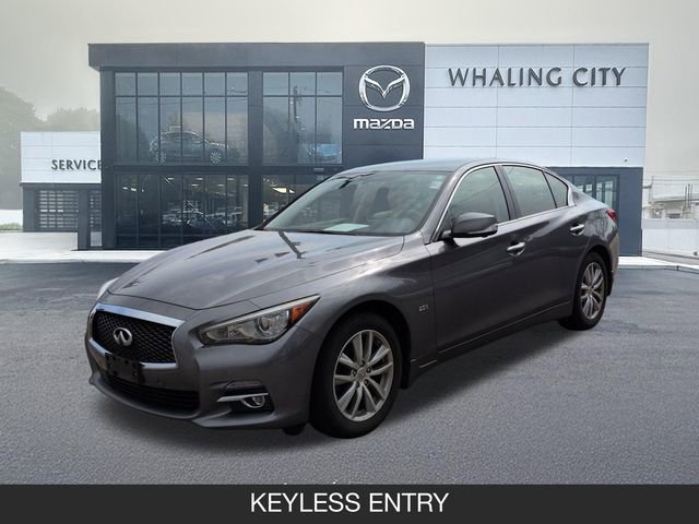 Used 2017 INFINITI Q50 Premium w/ 2.0T Premium Plus Package AWD/4WD image 3