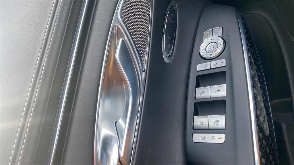 Used 2023 Genesis GV70 3.5T Sport w/ Sport Prestige Package image 14